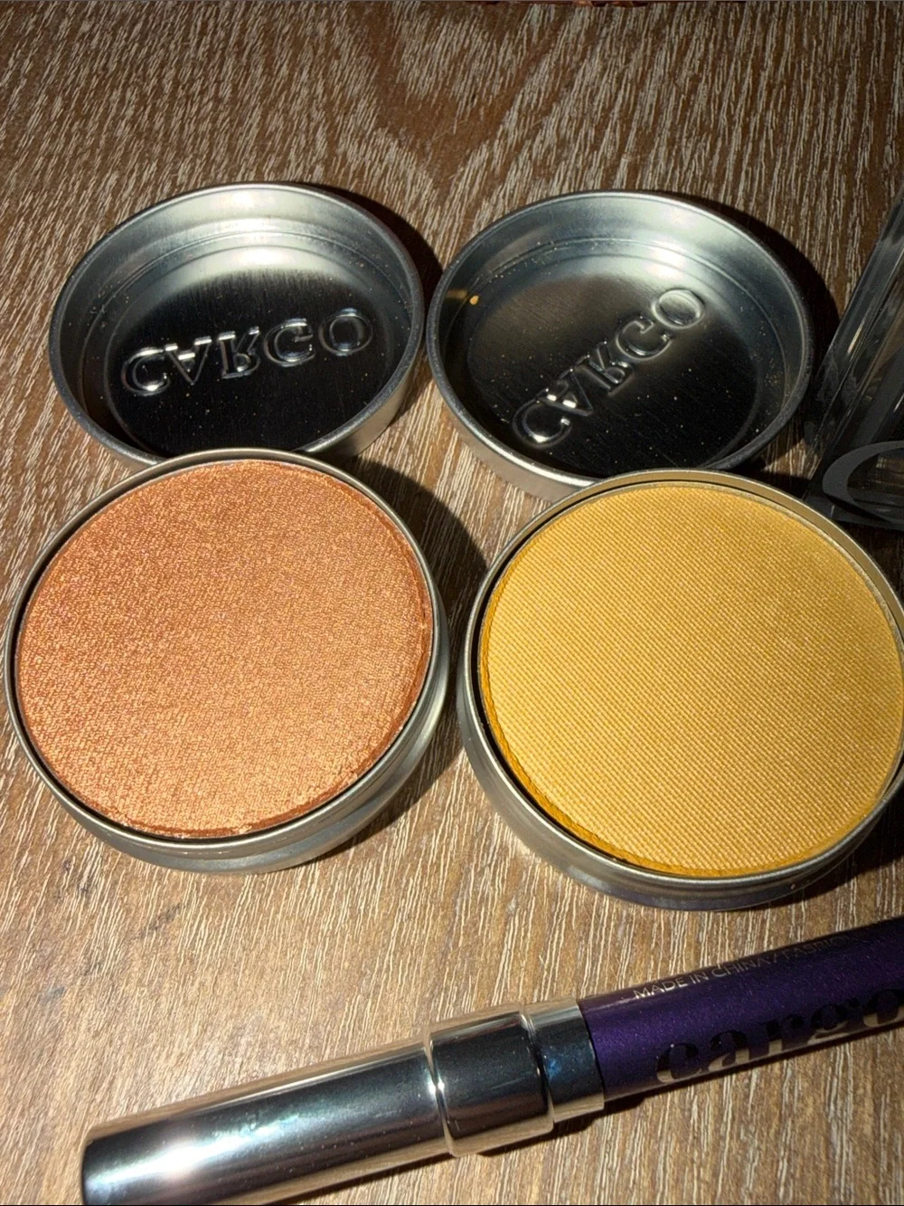 Cargo Cosmetics Neutral Eye Shadow Palette, 2 Shadows, & Eye Pencil Bundle RV$50